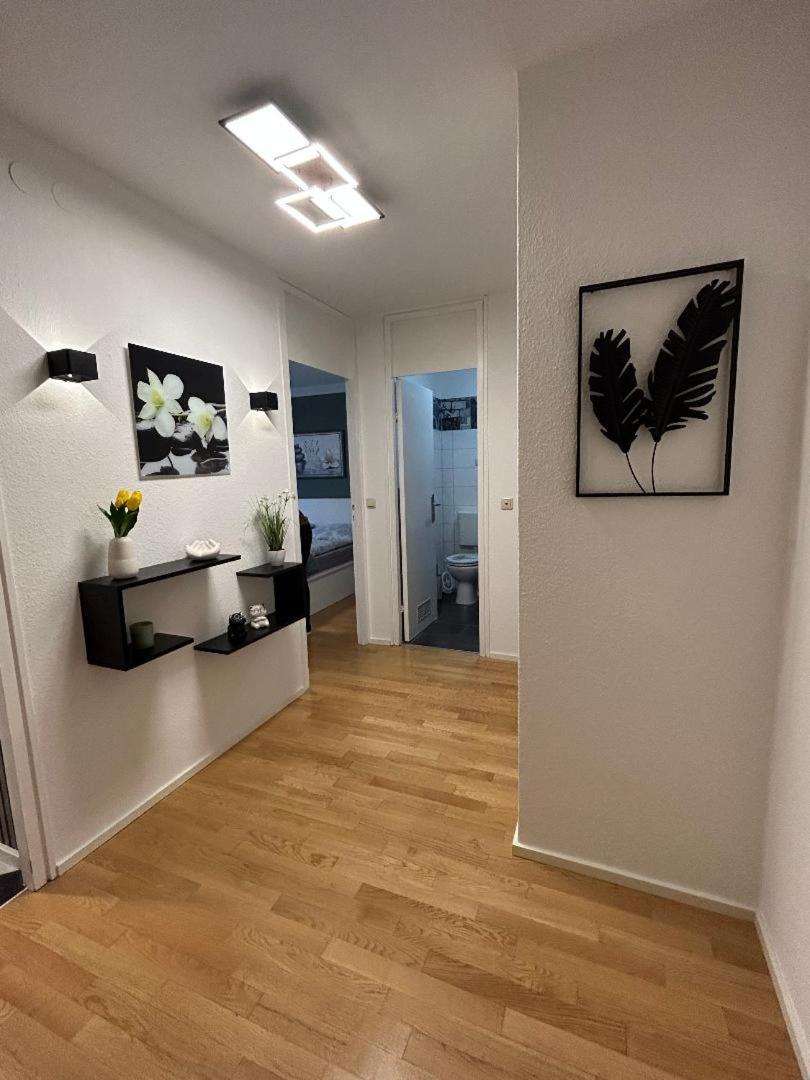 Gemuetliches Helles Apartment Mit Balkon Und Parkplatz Vor Der Tuer Im Zentrum Von بايروث المظهر الخارجي الصورة